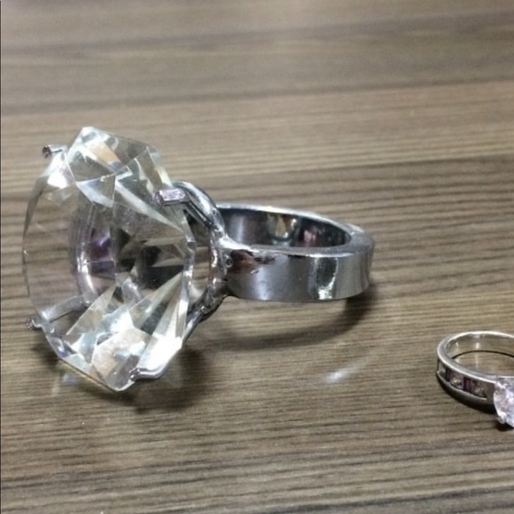 Ring Paper Weight - Picture 1 of 1